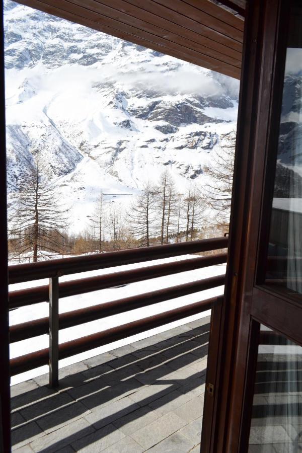 דירות ברויל-קרוויניה Bilocale Cervinia Cielo Alto Sulle Piste מראה חיצוני תמונה