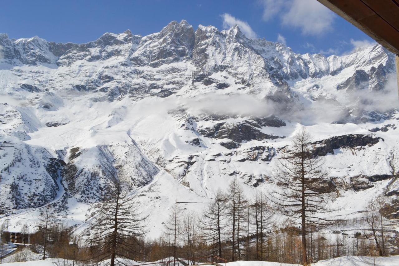 דירות ברויל-קרוויניה Bilocale Cervinia Cielo Alto Sulle Piste מראה חיצוני תמונה